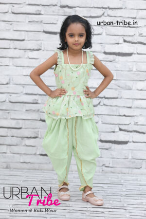 urban-tribe, Child modeling a green ethnic dress with beadwork, nin2five, Franchise, Franchise of clothing brand