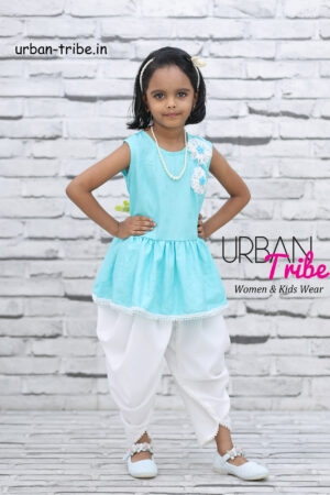 urban-tribe, blue top and white pants, nine2five, Franchise, Franchise of clothing brand